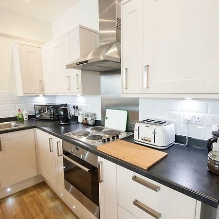 The Broadmead Forest - Spacious City Centre 3Bdr Apartment บริสตอล ภายนอก รูปภาพ
